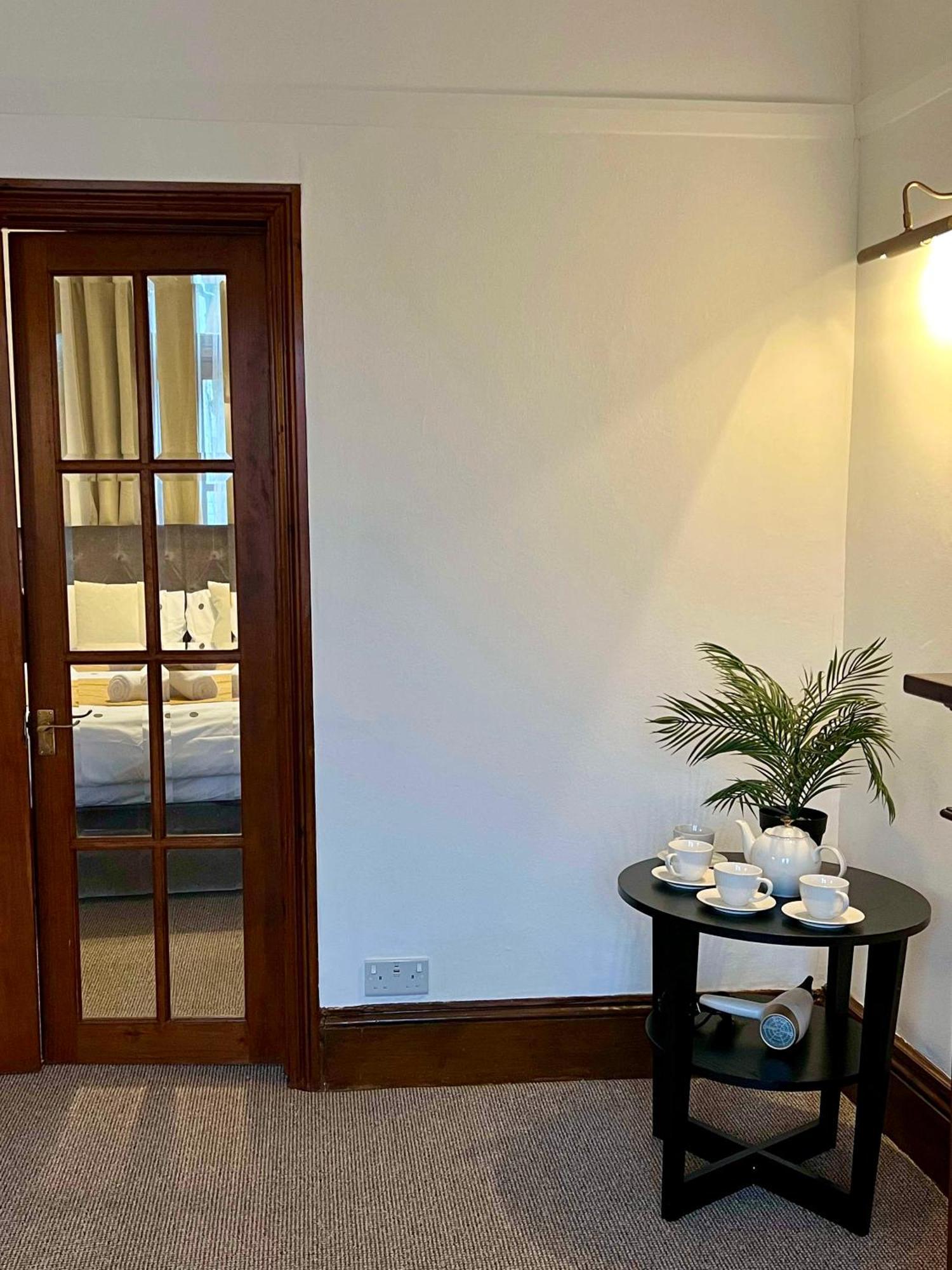 דובר Dovorian Guest House מראה חיצוני תמונה